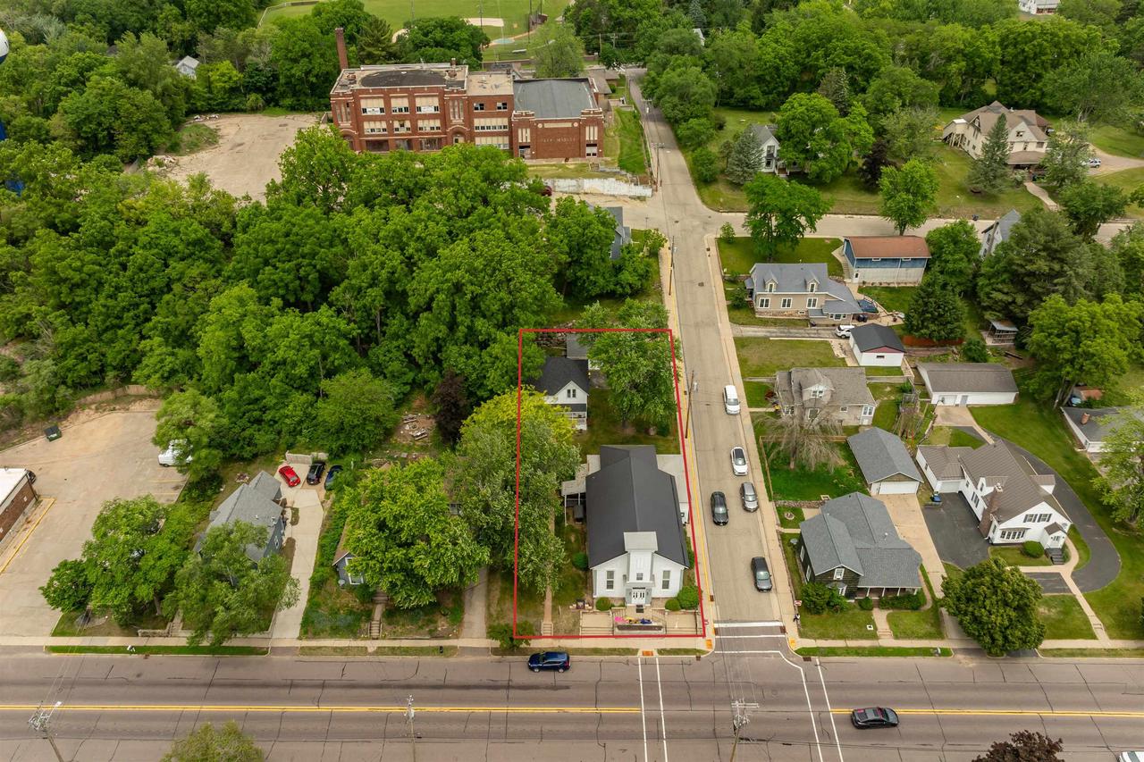 145/147 East Montello Street