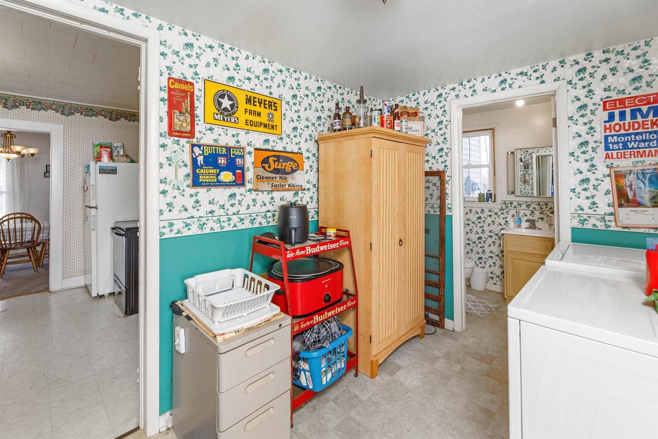 147/145 East Montello Street