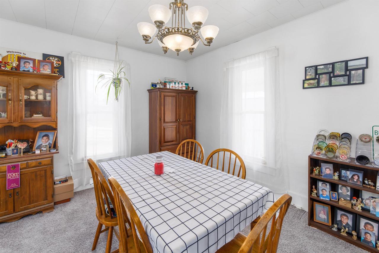 147/145 East Montello Street