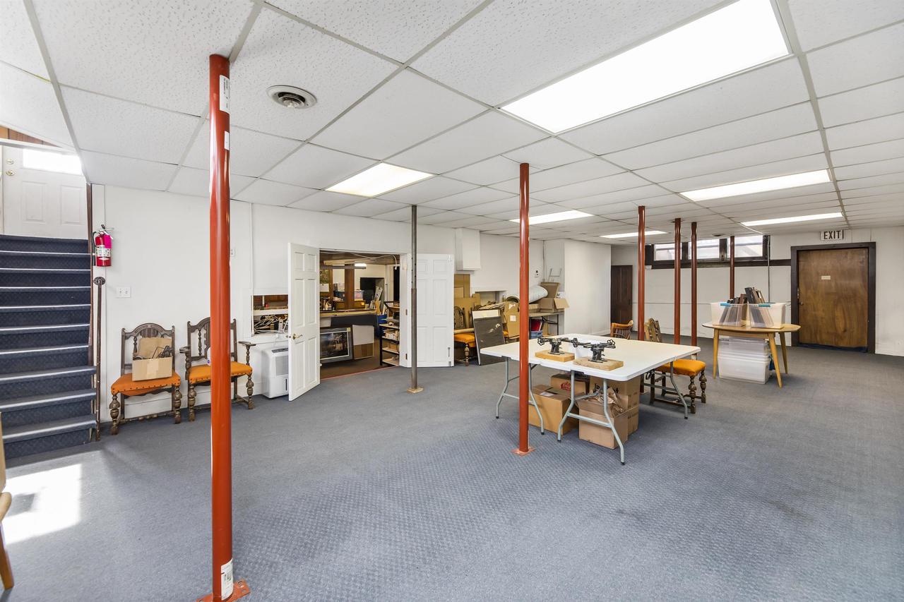 147/145 East Montello Street