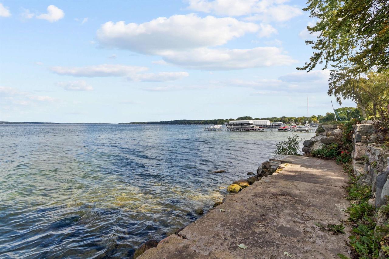 W3084 Blackbird Point Drive