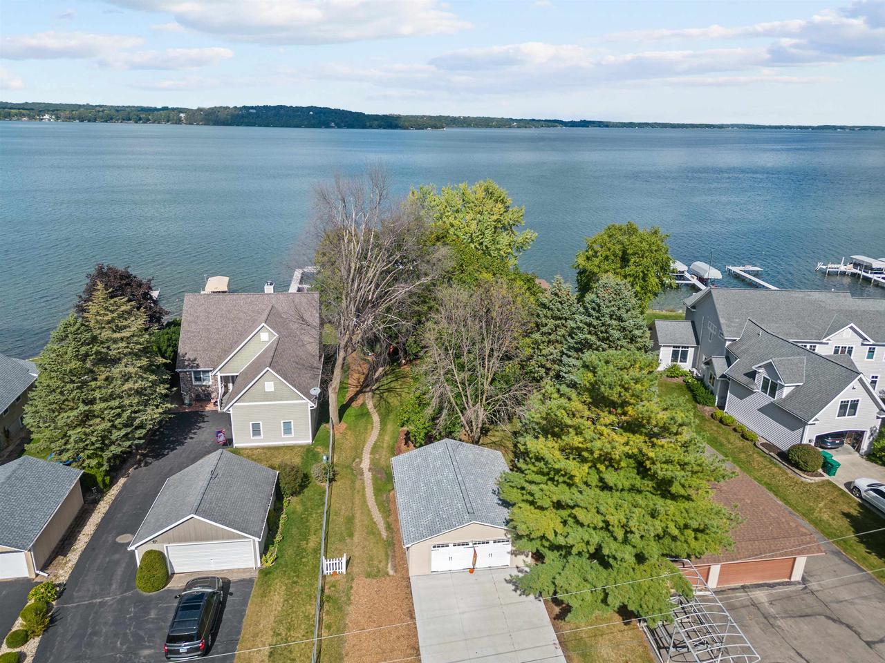 W3084 Blackbird Point Drive