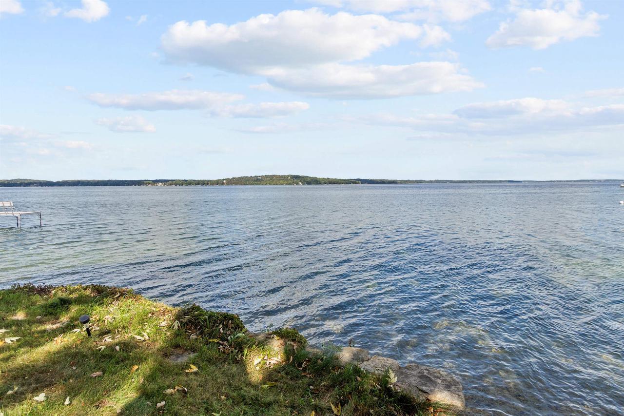 W3084 Blackbird Point Drive