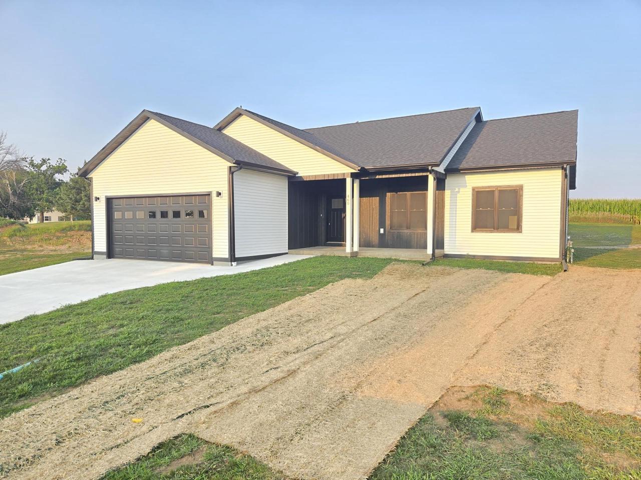 460 Hollander Street