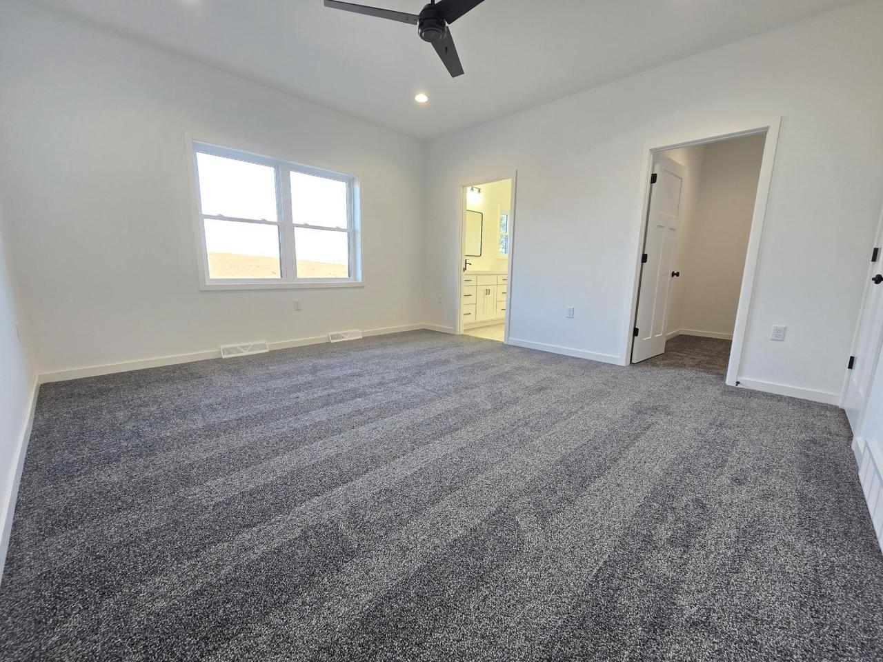 460 Hollander Street