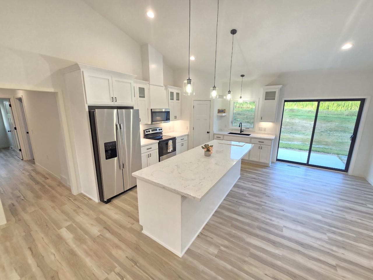 460 Hollander Street