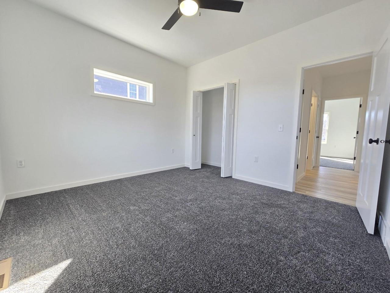 460 Hollander Street