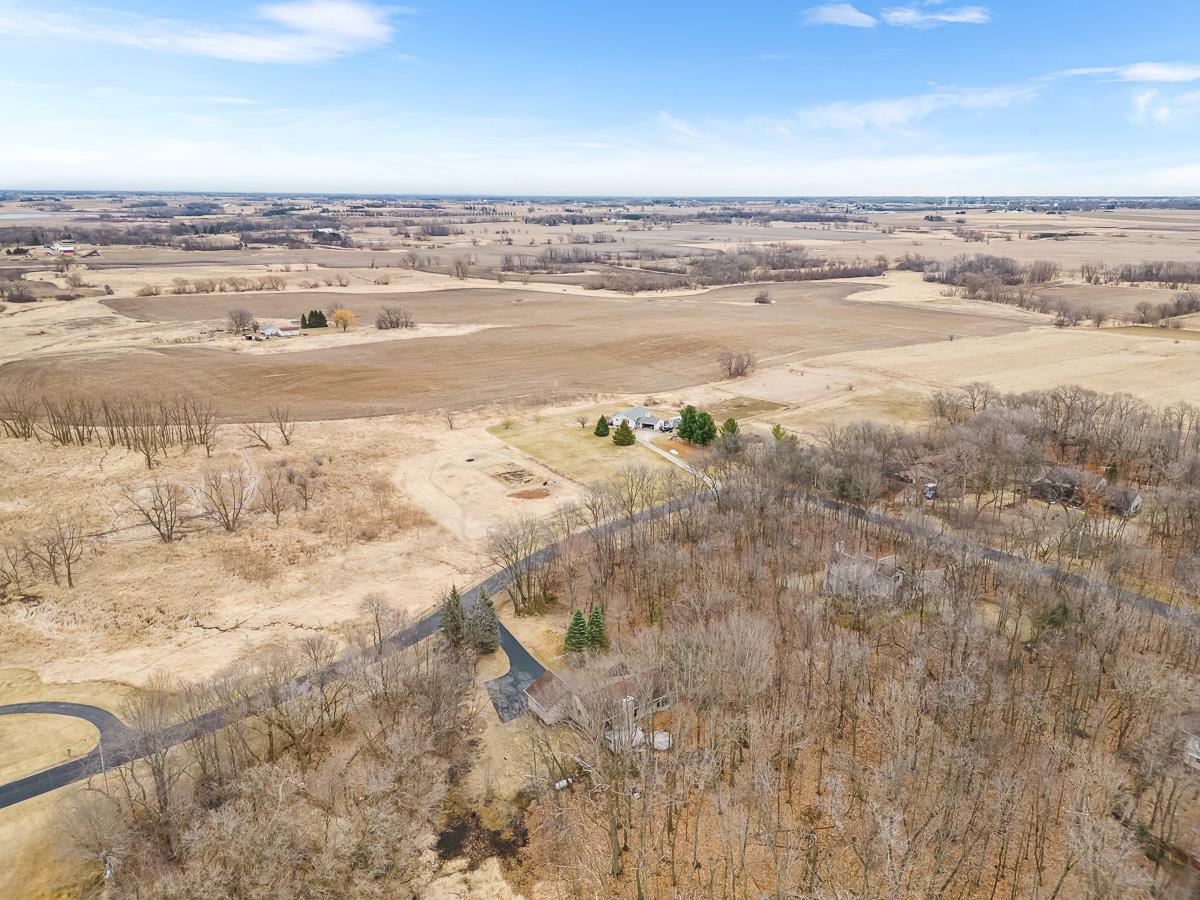 W13939 Oak Haven Drive