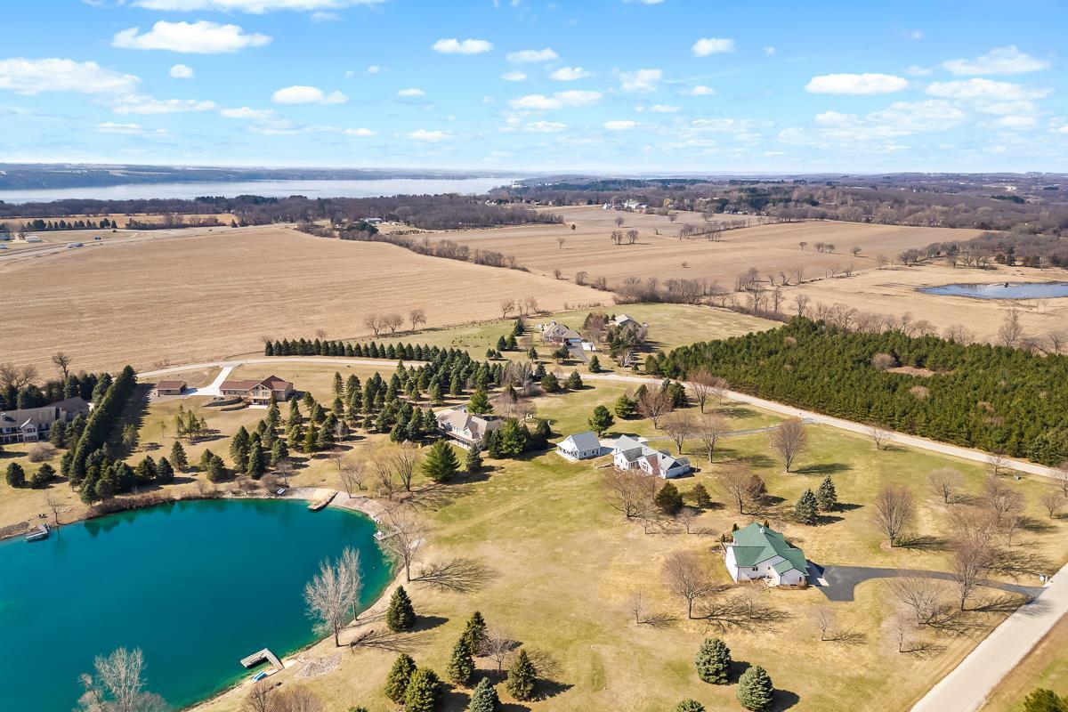 W2035 Taylor Lee Lane