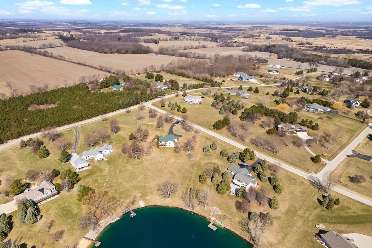 W2035 Taylor Lee Lane