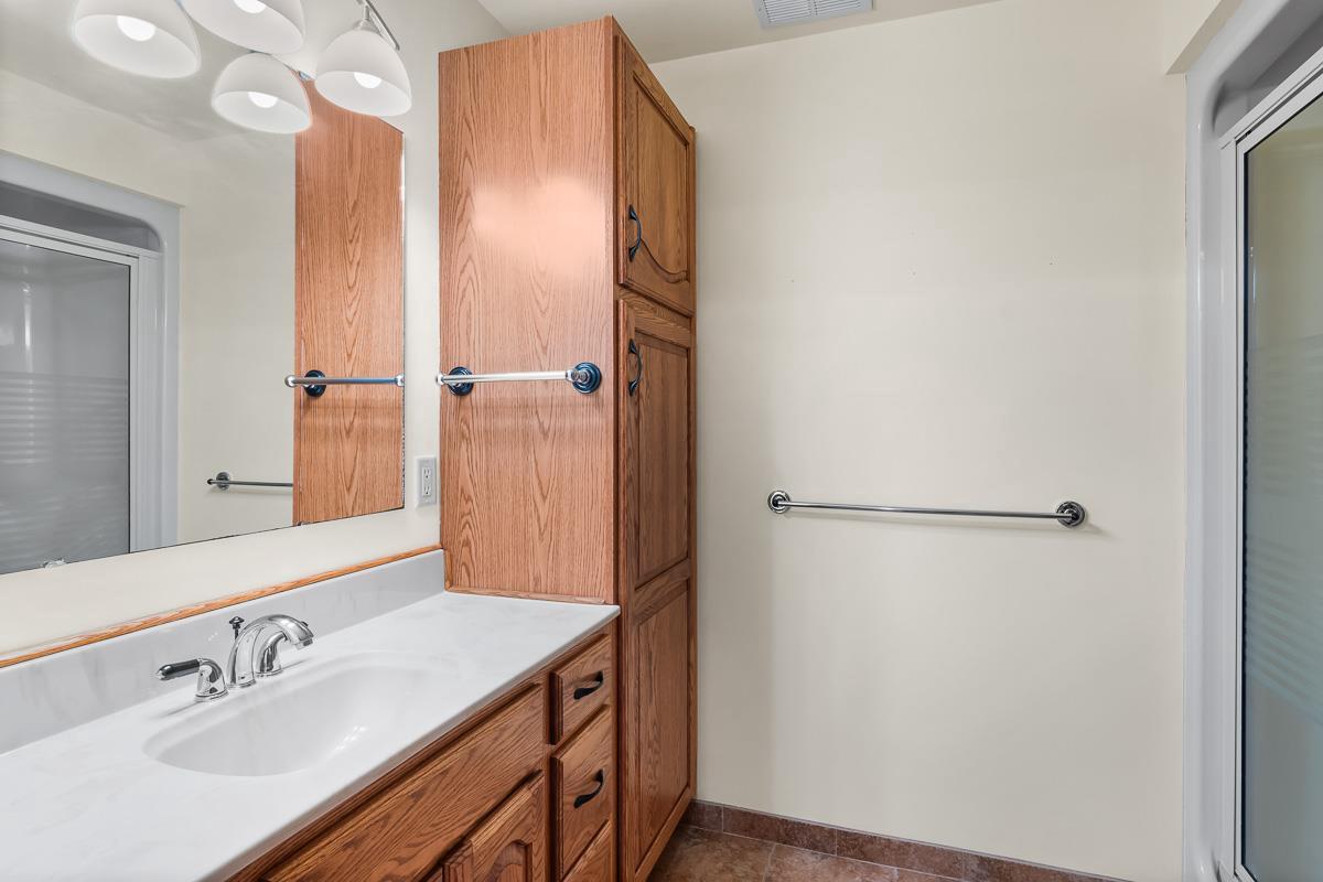 W2035 Taylor Lee Lane