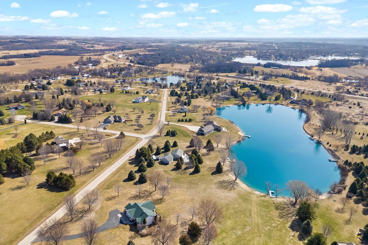 W2035 Taylor Lee Lane