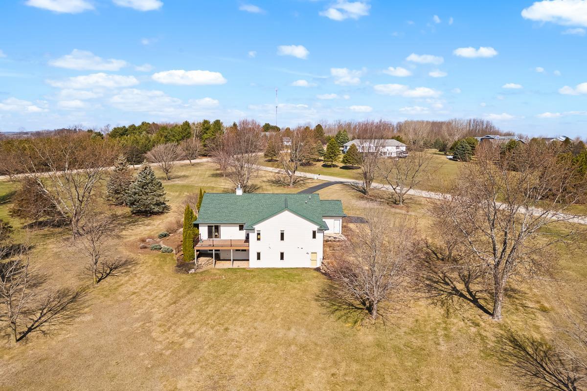 W2035 Taylor Lee Lane