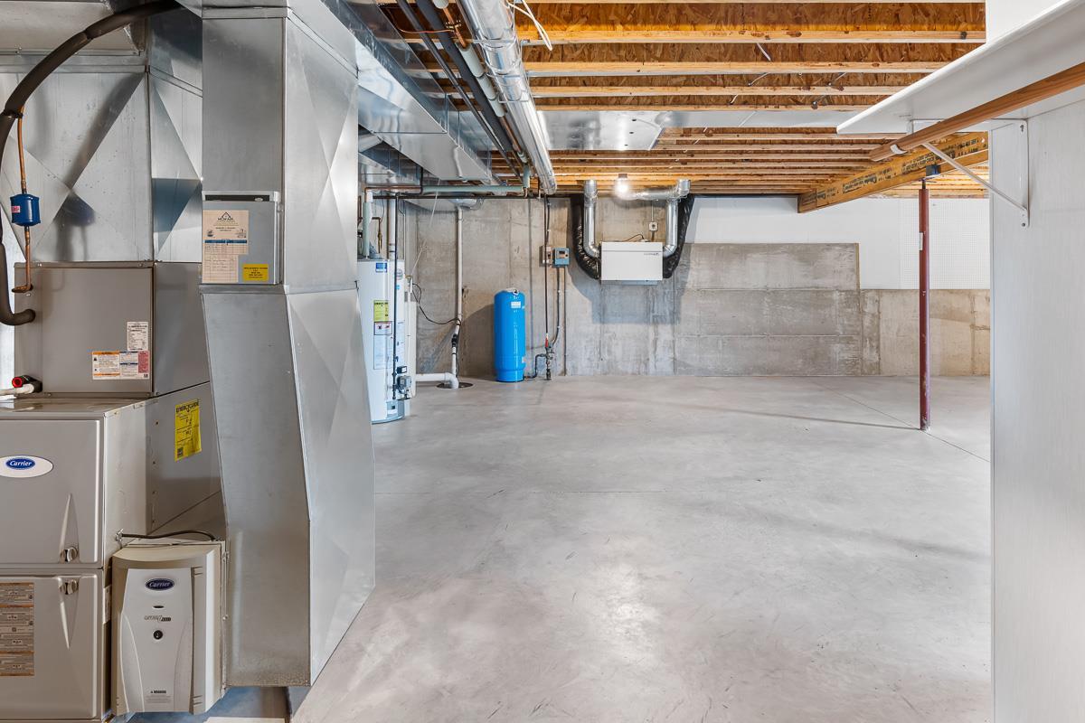 W2035 Taylor Lee Lane