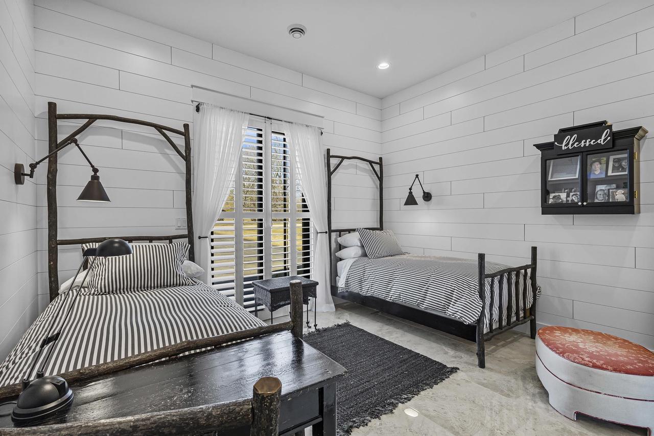 W775 Silver Creek Rd