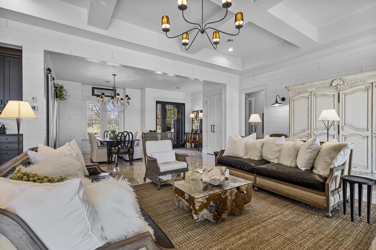 W775 Silver Creek Rd