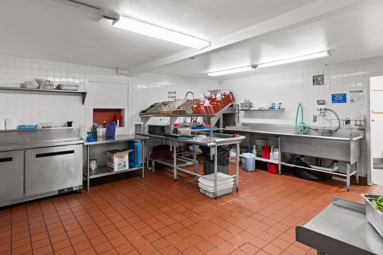 1300 West Fond du lac Street