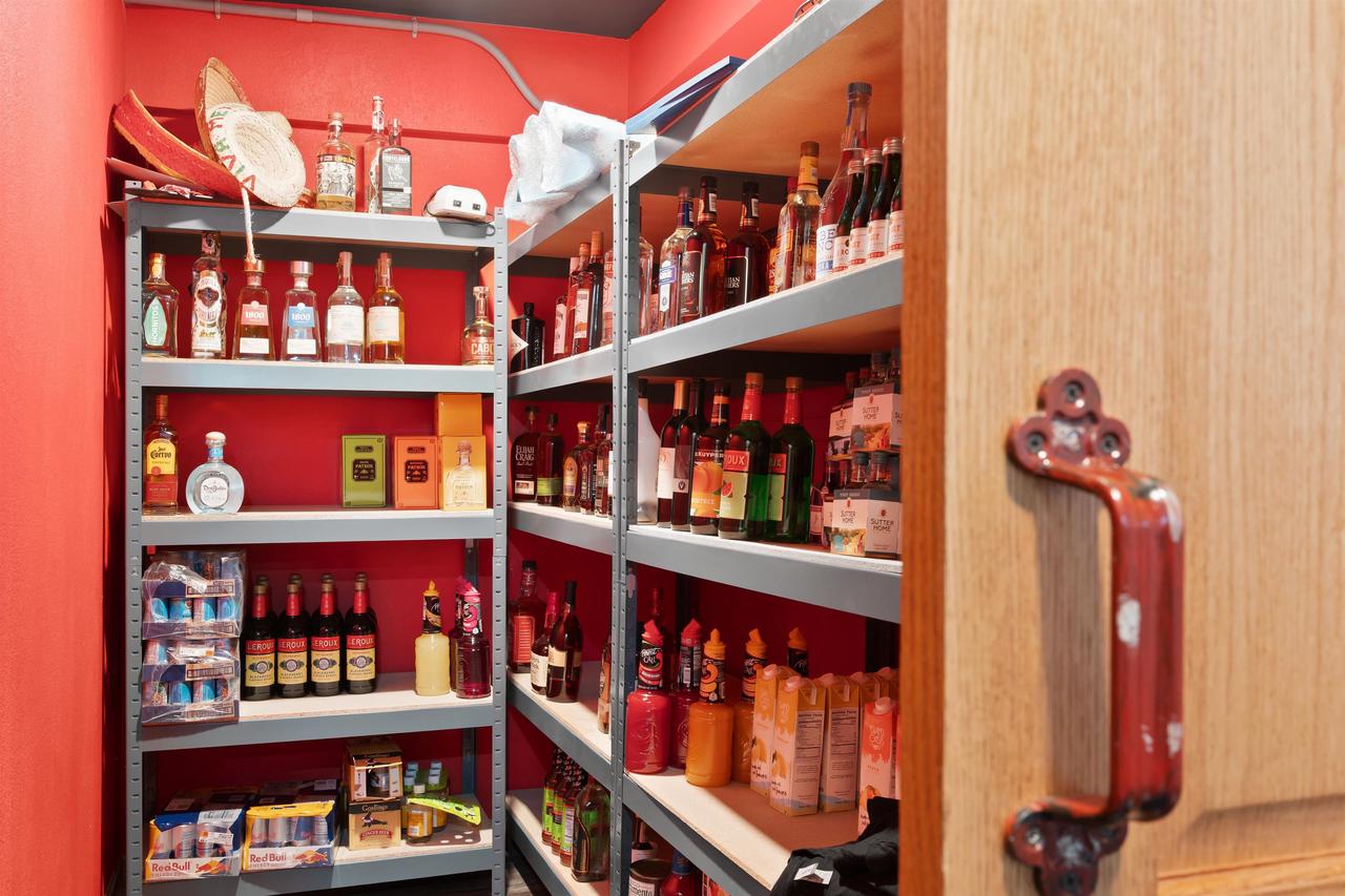 1300 West Fond du lac Street