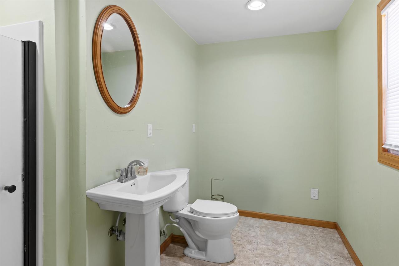 1300 West Fond du lac Street