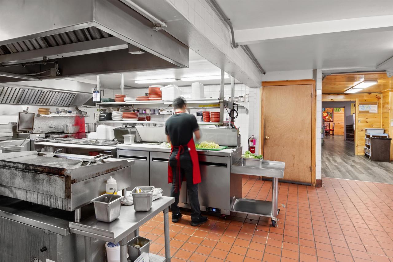 1300 West Fond du lac Street