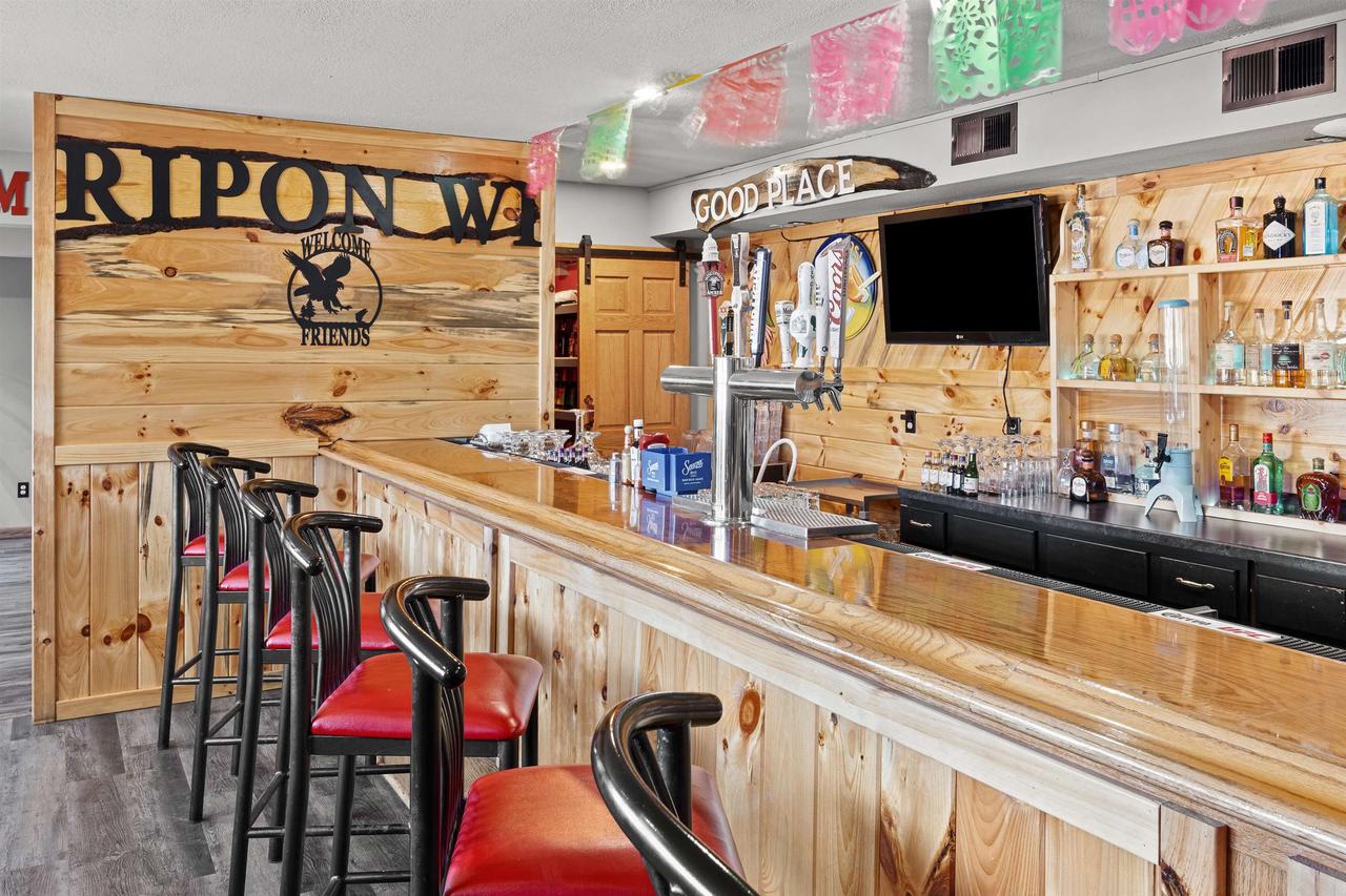 1300 West Fond du lac Street