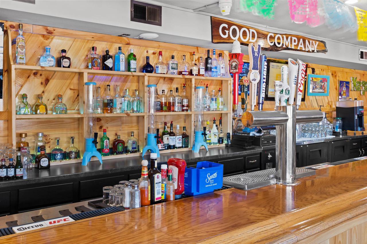 1300 West Fond du lac Street