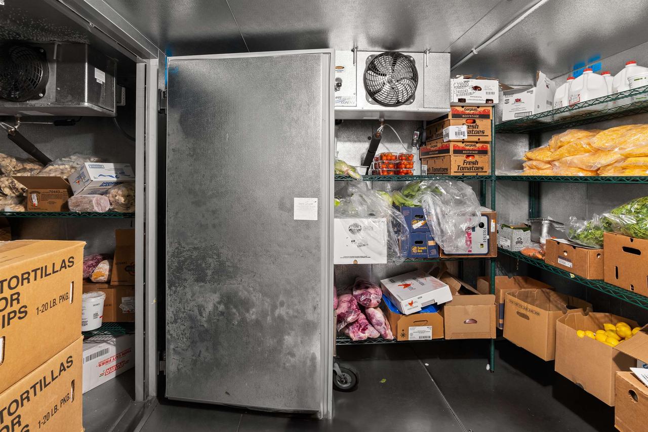 1300 West Fond du lac Street