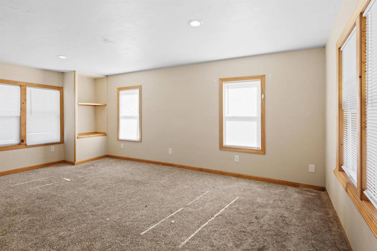 1300 West Fond du lac Street