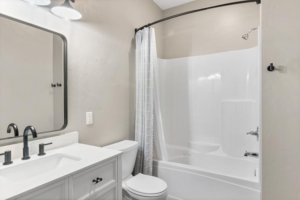 N5020 Sugar Loaf Road