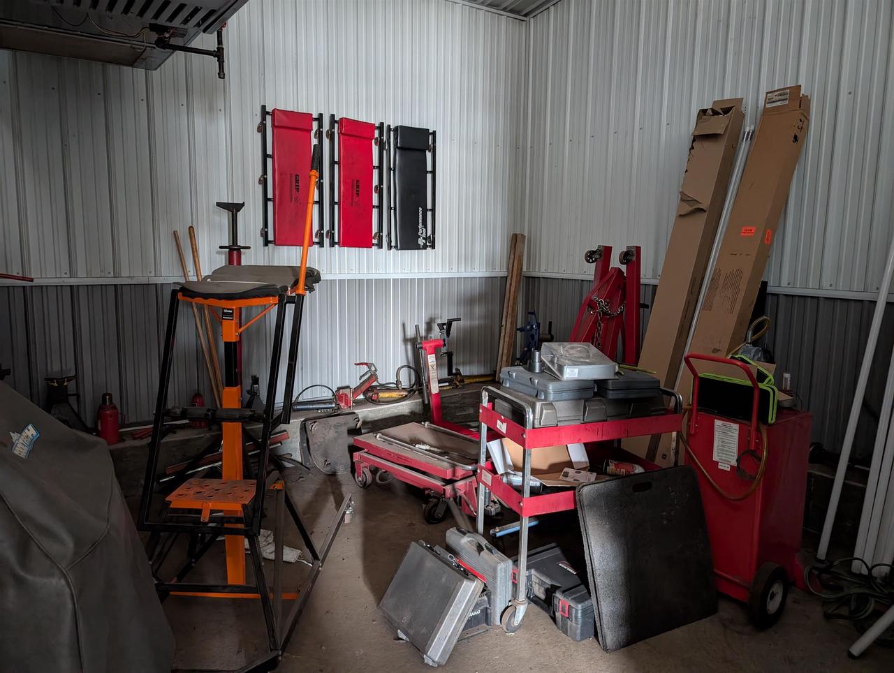 400 Blackburn Street