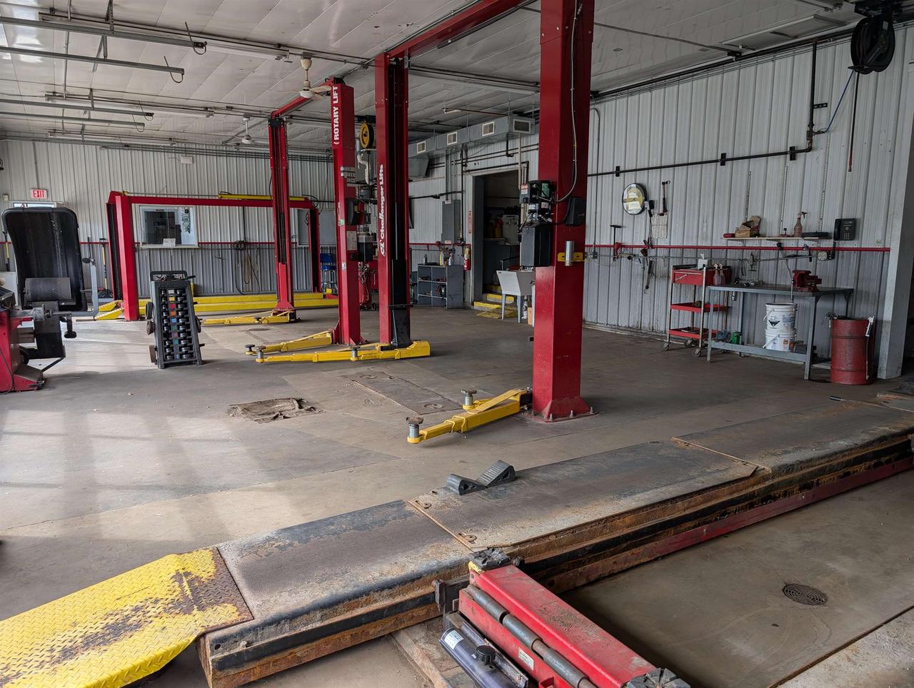 400 Blackburn Street