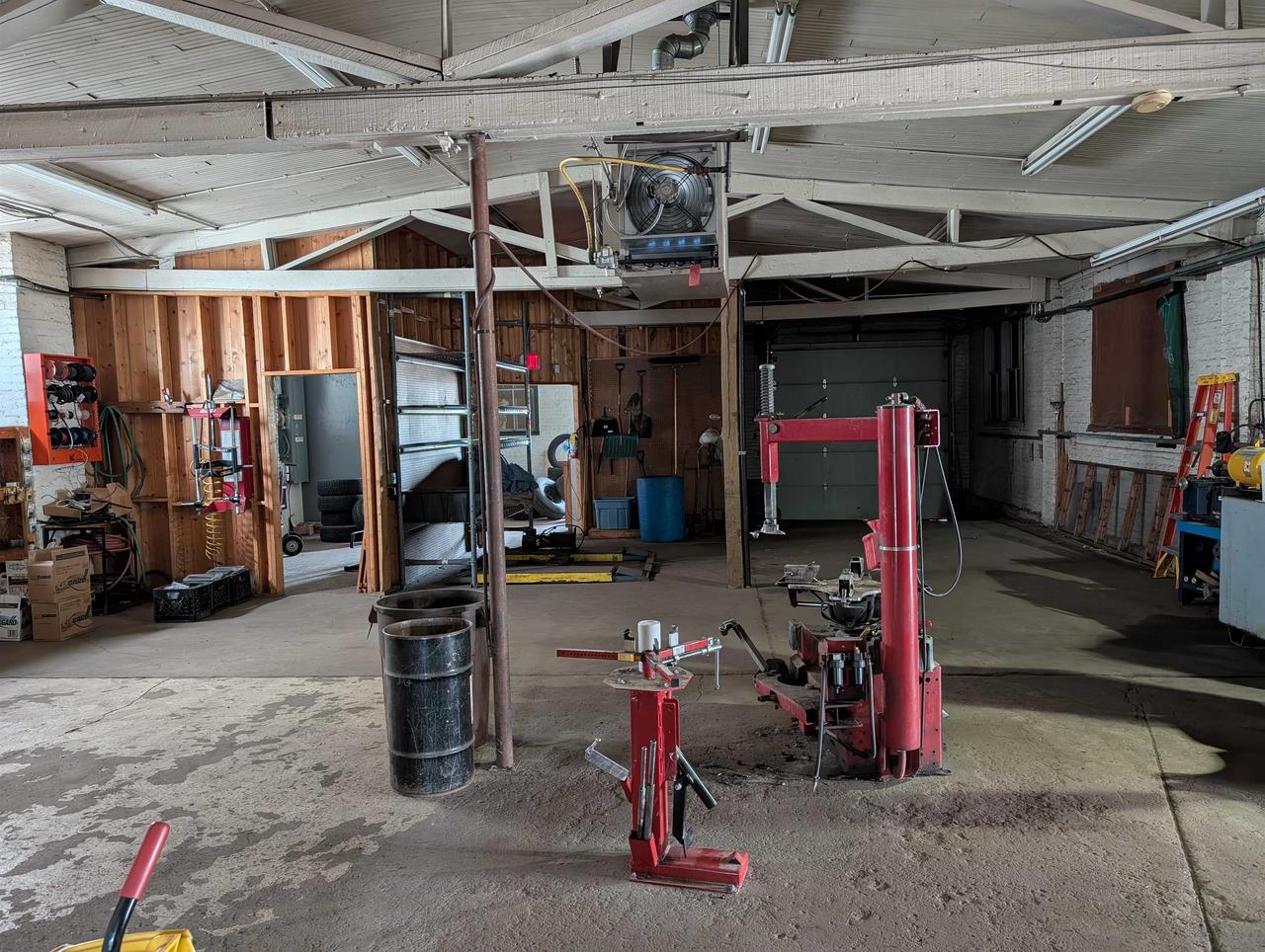 400 Blackburn Street