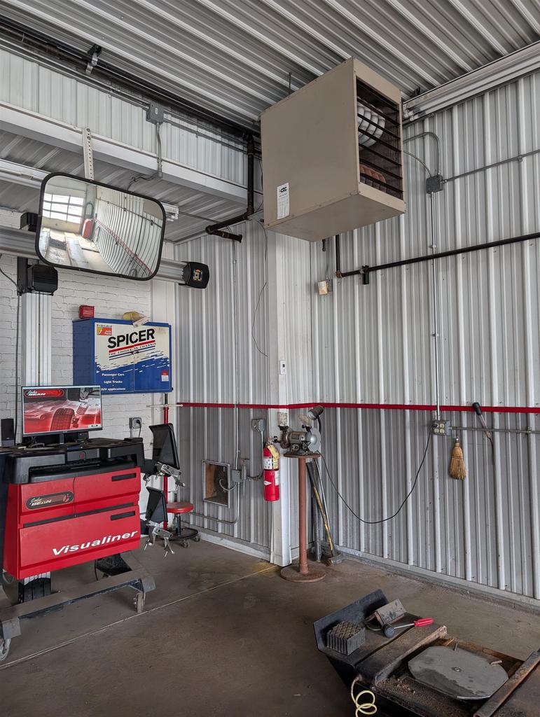 400 Blackburn Street