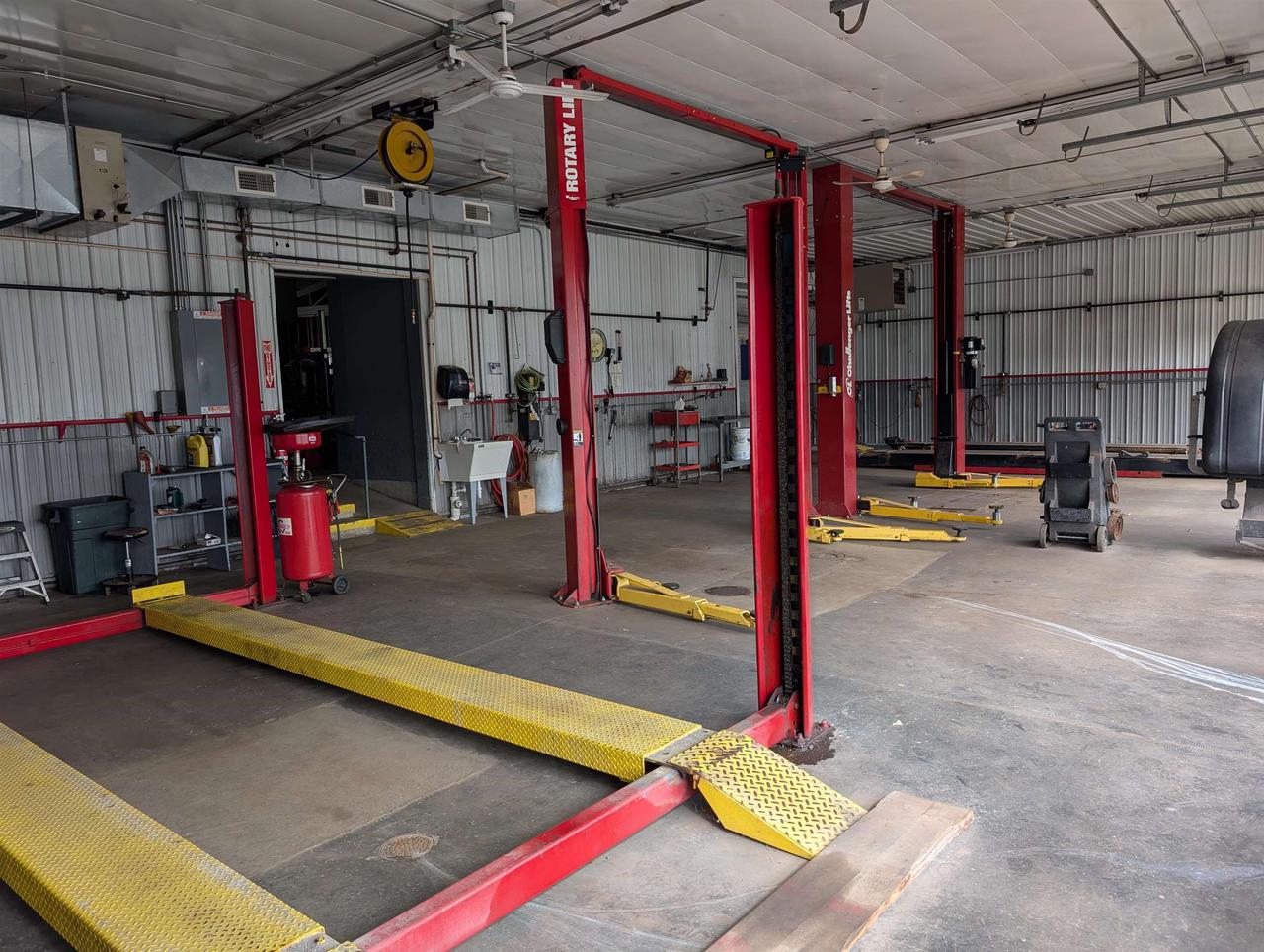 400 Blackburn Street