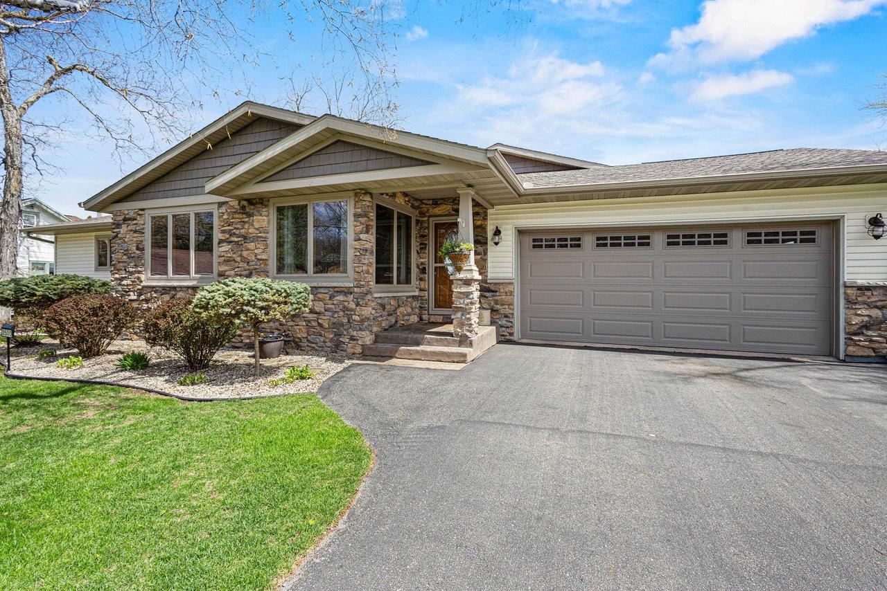 3500 Leonard Point Lane