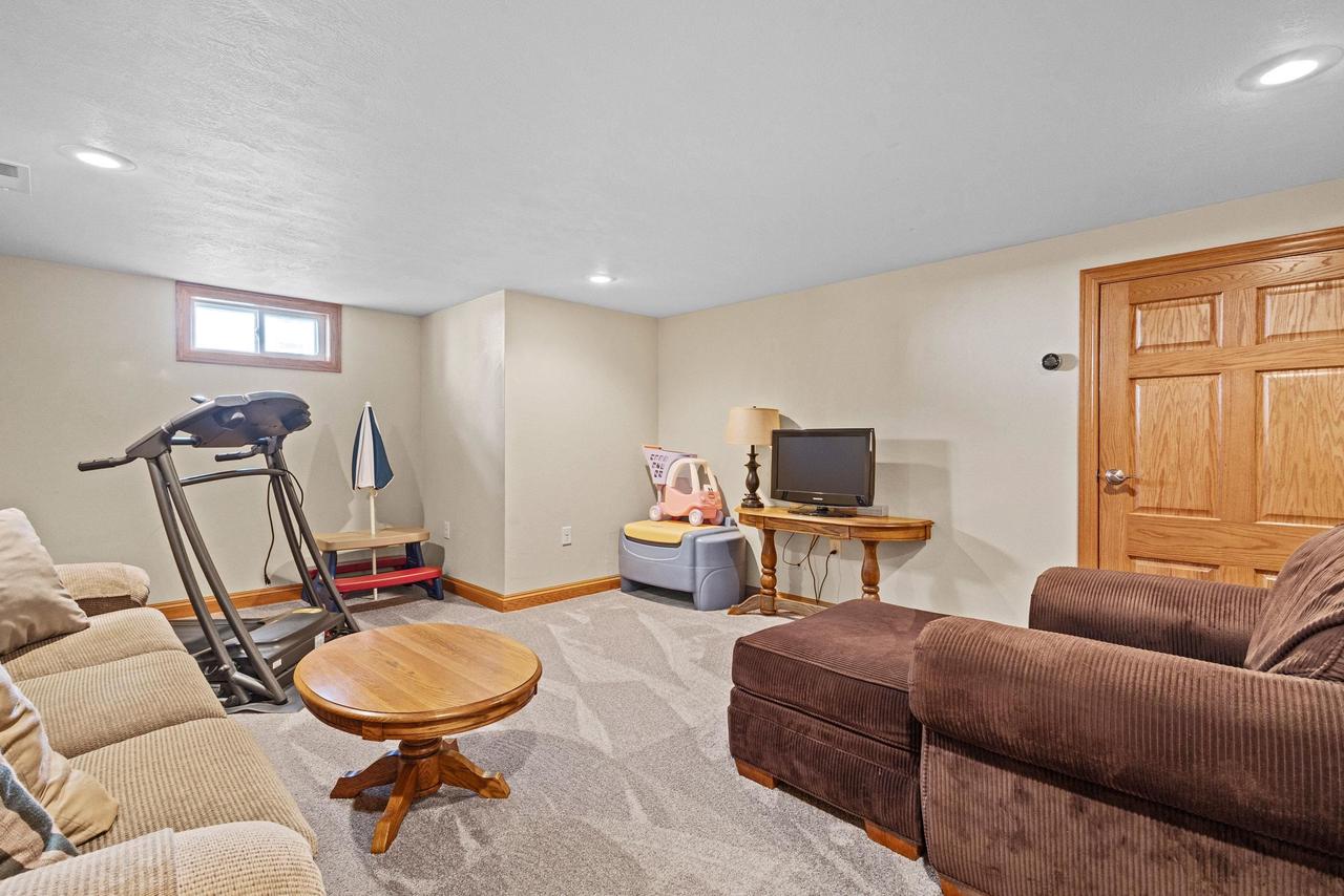 3500 Leonard Point Lane