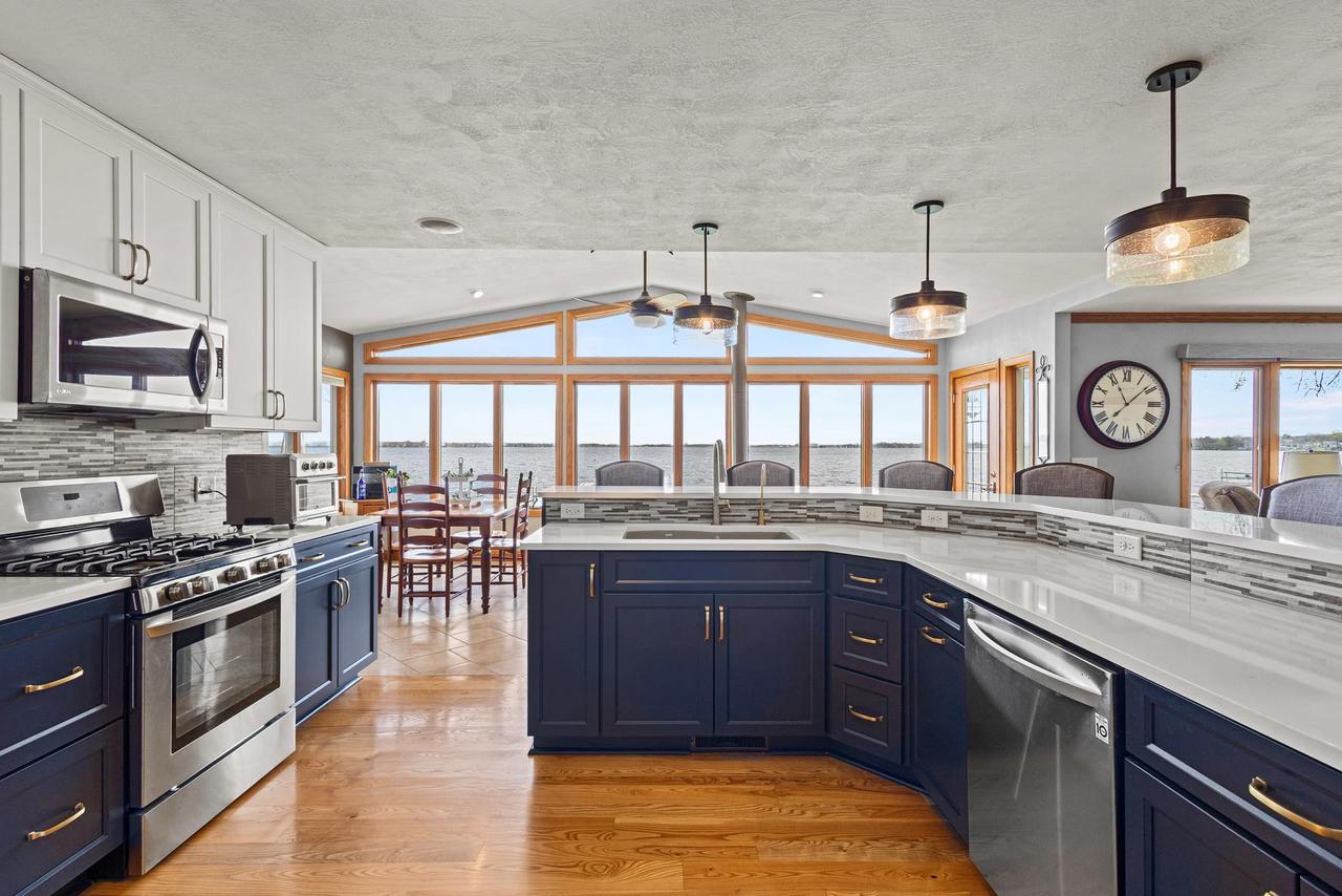 3500 Leonard Point Lane