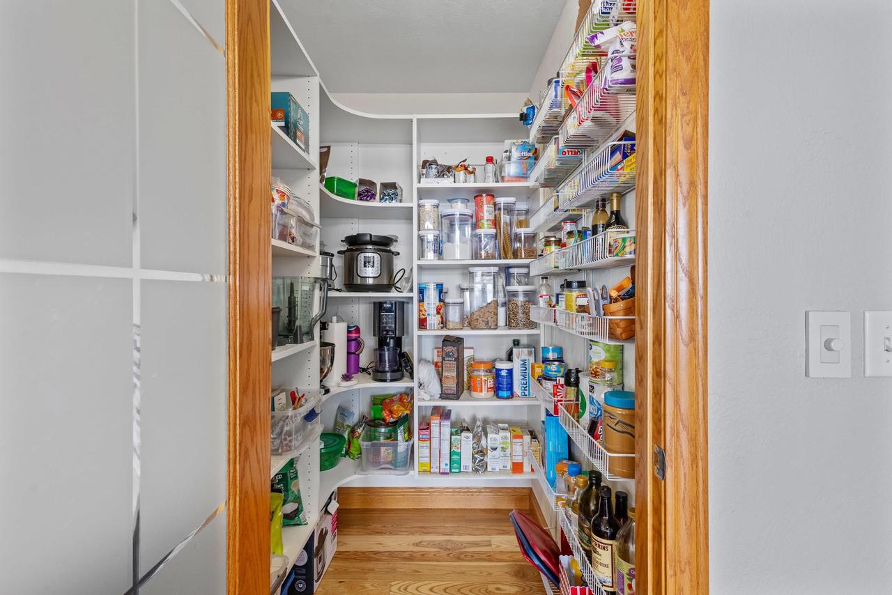 3500 Leonard Point Lane