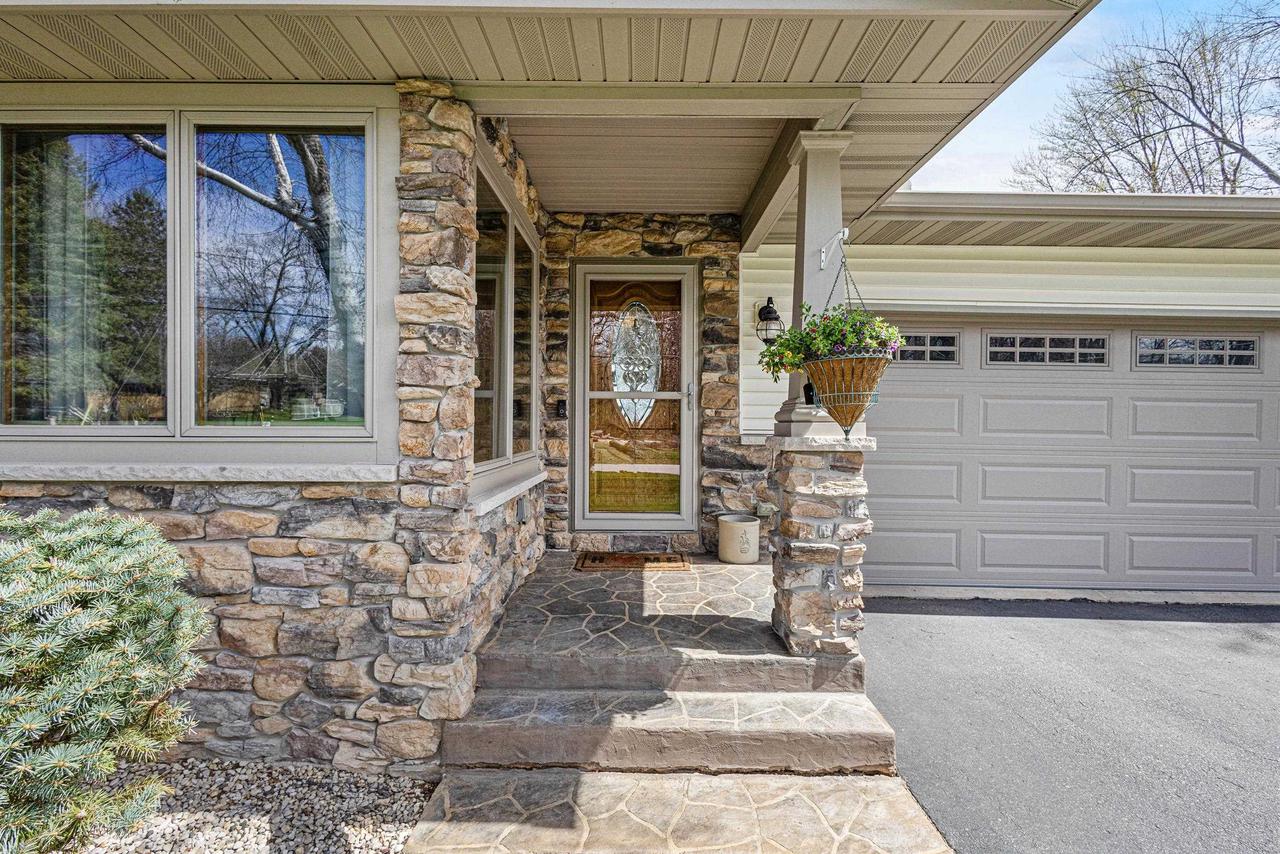 3500 Leonard Point Lane