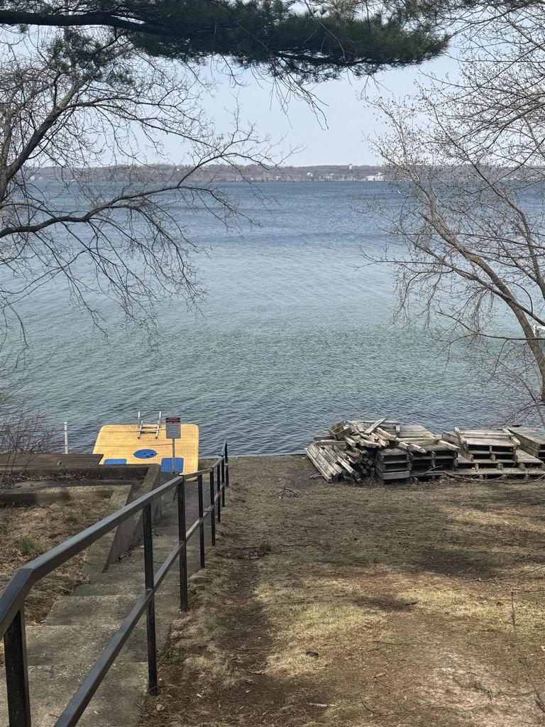 L30 Oakwood Beach Road