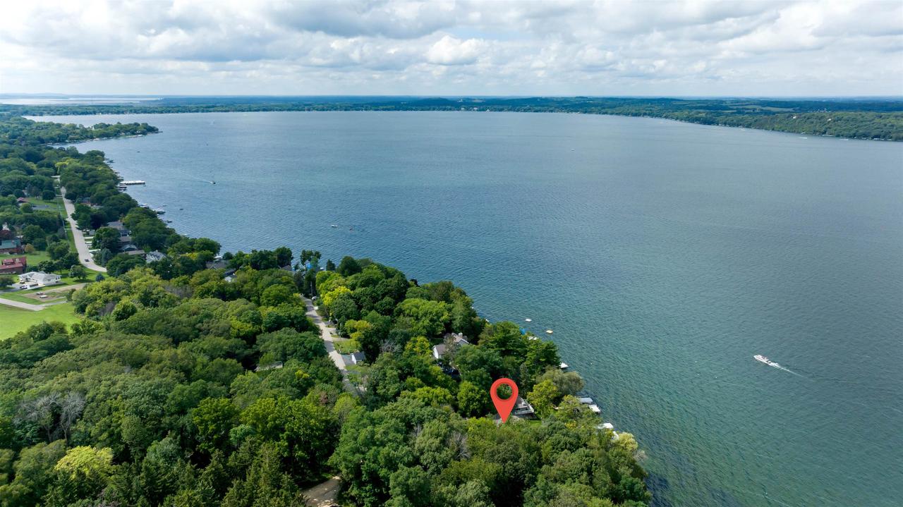 W2600 Oakwood Beach Road