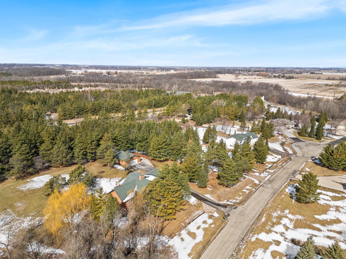 N6192 Prairieview Road