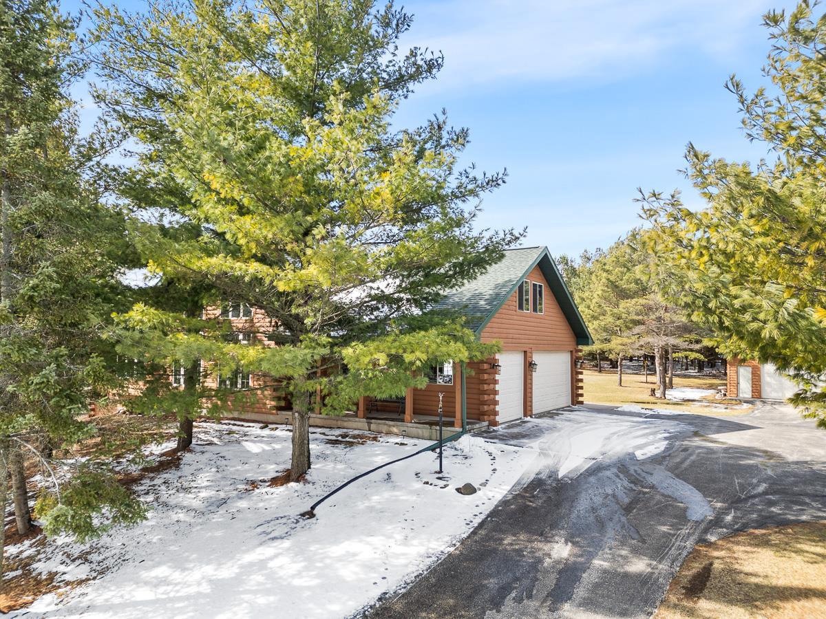 N6192 Prairieview Road