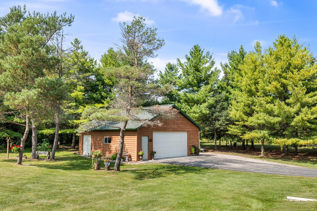 N6192 Prairieview Road