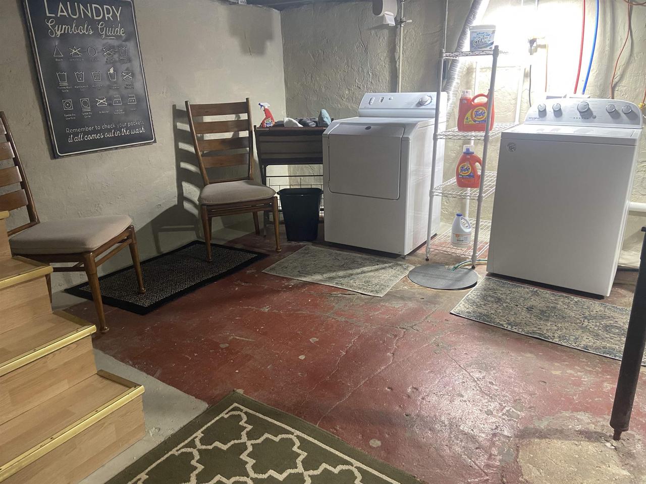 14 East New York Avenue