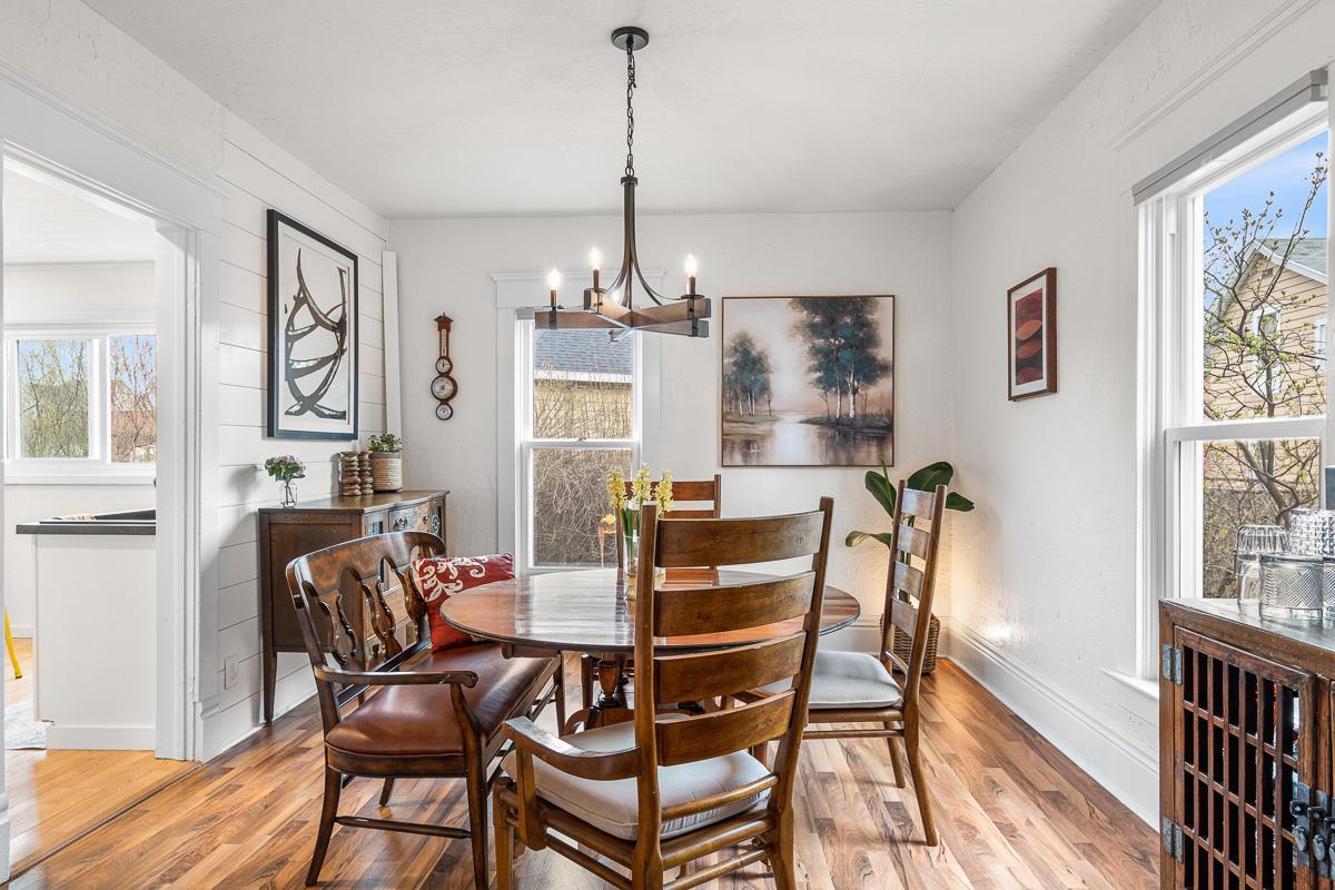 14 East New York Avenue