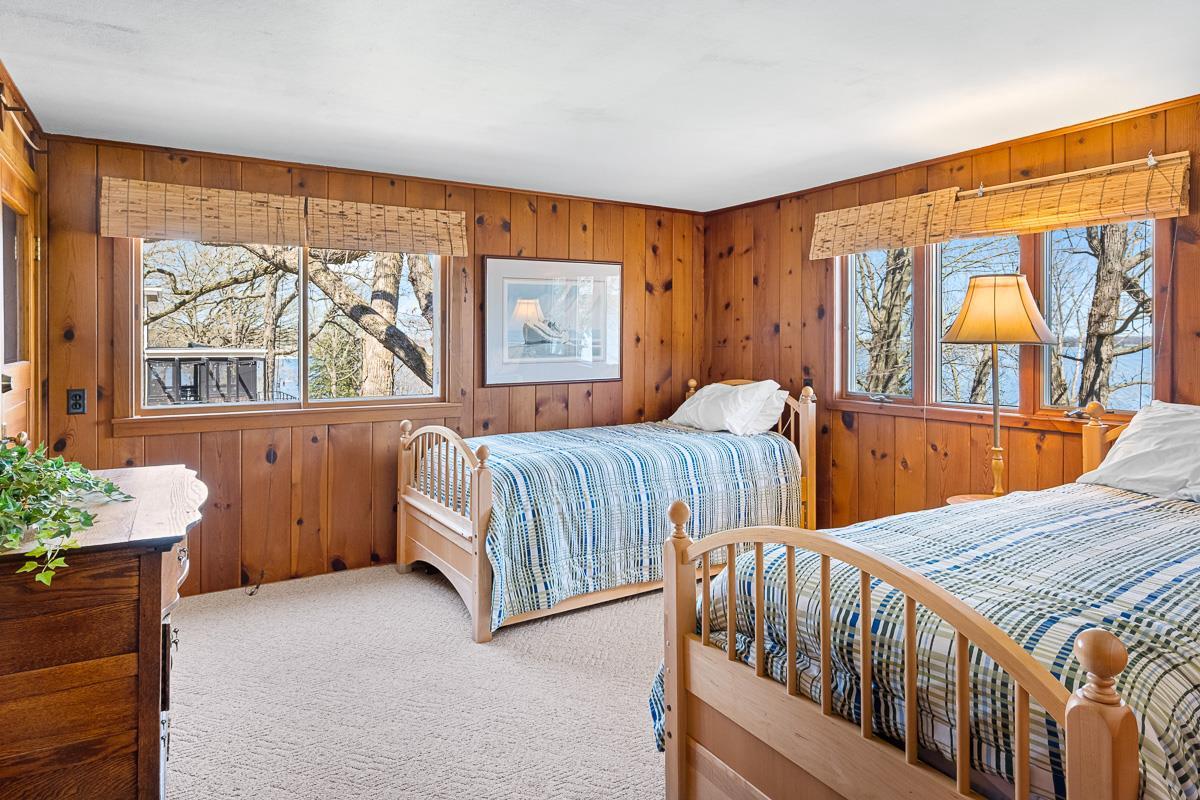 W1206 Spring Grove Road