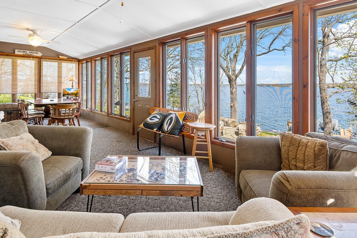 W1206 Spring Grove Road