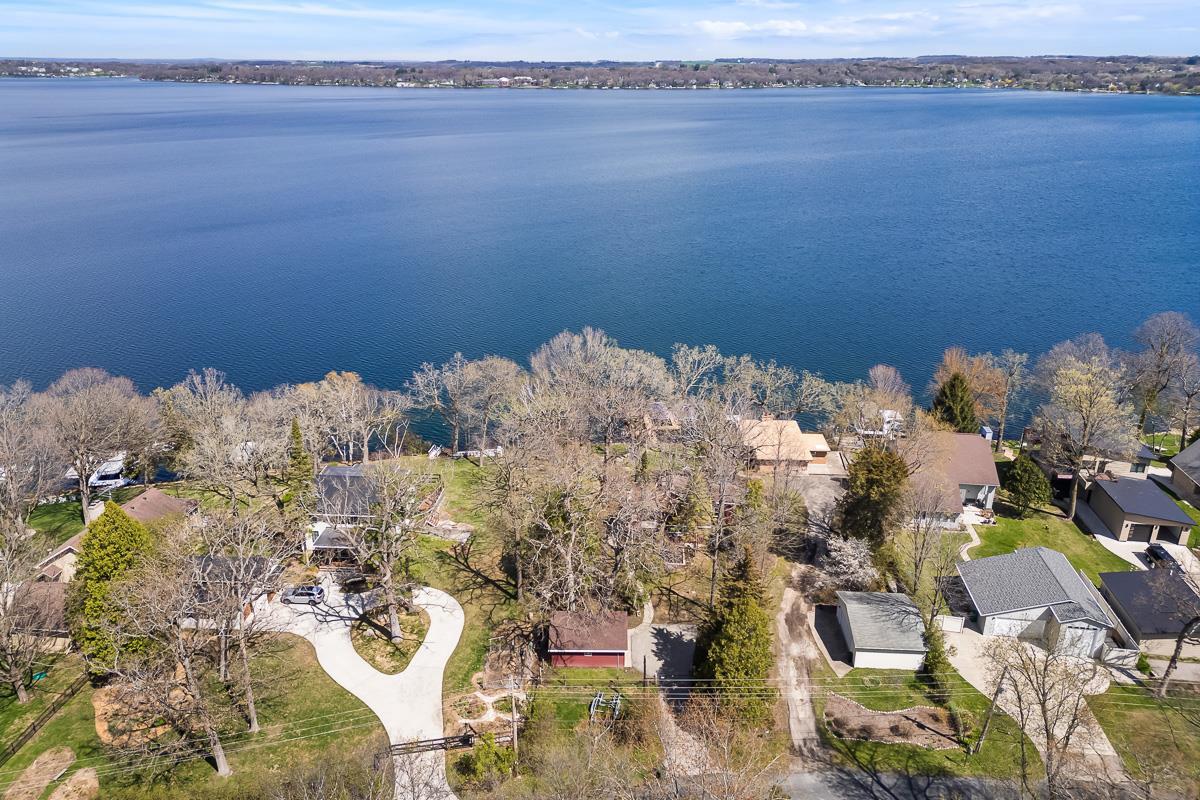 W1206 Spring Grove Road