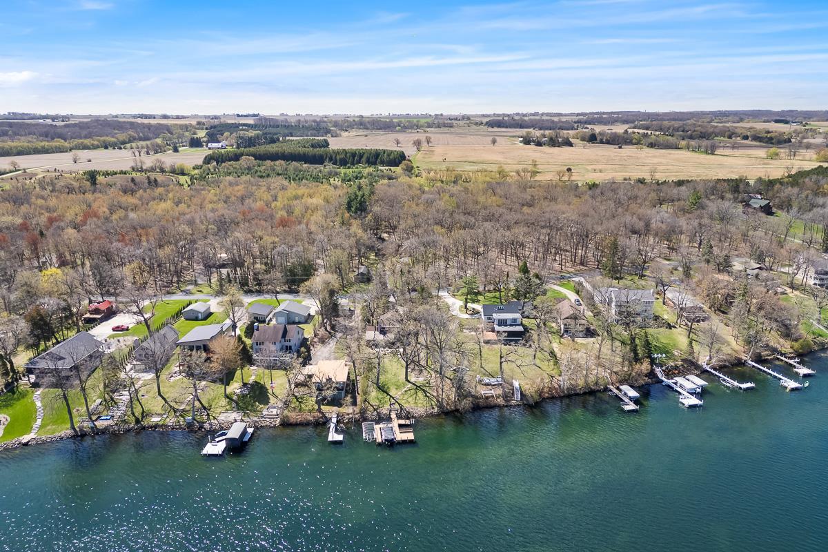 W1206 Spring Grove Road